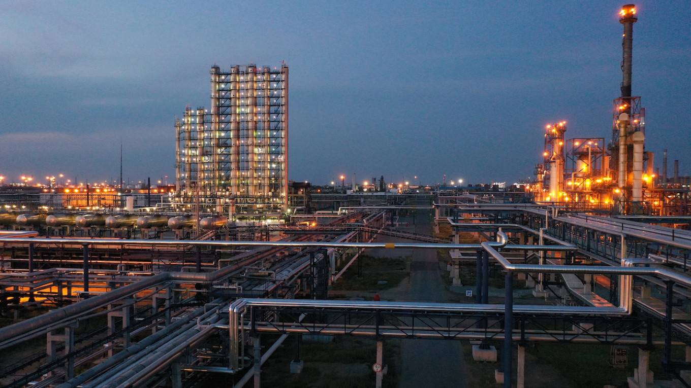  Руска рафинерия 